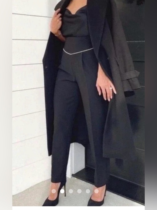 Express Pants - Black Tailored High-Waisted Dress Pants |Ankle Trousers | Minimalist Chic
Size S